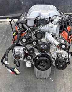 Nuevo Motor HEMI 6.0L V8 Supercargado de Diseño Robusto, Refrigerado por Agua, Arranque Eléctrico, Alto Rendimiento para Mejora de Autos de Carreras - Product Image 2