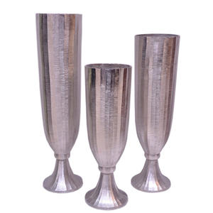 Acube Industries Ensemble de 2 vases de table en métal faits à la main pour la décoration de la maison des festivals avec impression numérique - Product Image 3