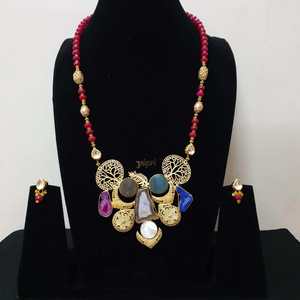 Ensemble de pendentifs et boucles d'oreilles en or multicolore Design Fusion Fine Jewelry - Product Image 3