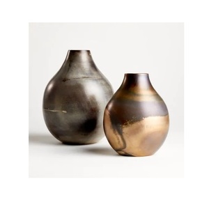 Vase à fleurs décoratif pour la maison avec design martelé pour hôtel à moindre coût vases à fleurs en métal de bonne qualité avec cuivre antique - Product Image 6