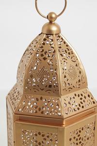 Décorations festives 2026 Lanternes à bougies en métal marocain dorées Luminaires de table et de sol Lanternes de conception turque - Product Image 4