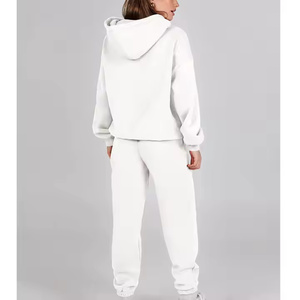 High Quality Customizable Women's Cotton Polyester Sweat Suits Cozy Casual Short Length Hoodies Autumn Front Back Design for - Product Image 3