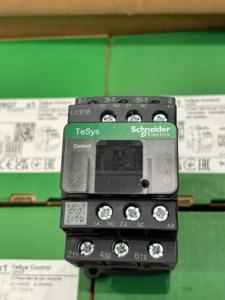 Schneider TeSys Deca 3P(3NO) AC-3/AC-3e contacteur LC1D18B7 LC1D18E7 LC1D18Q7 pour AC 50/60Hz MV & HV tension 220V 380V contacteurs - Product Image 6