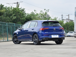 En Stock: Volkswagen Golf 2023 Usado, Gasolina, Vehículo para Adultos, en Perfectas Condiciones, en Venta - Product Image 4