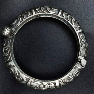 Brazalete de aspecto plateado de latón puro para fiesta, pulsera oxidada de tamaño libre que se puede abrir, producto a granel hecho a mano ajustable - Product Image 3