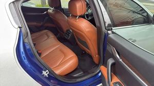 CLEAN 2019 Maserati Gran Turismo S Q4 3.0L AWD Volante a la izquierda - Product Image 5