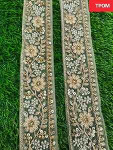 Los cordones de Zari work con bordado floral hecho a medida con perlas y lentejuelas funcionan para mejorar el aspecto en varias formas de color para reventa. - Product Image 6