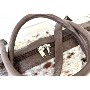 <b>Bulk</b> Quantity Unique Design Leather Cowhide Duffle <b>Bag</b> 2025 New Stylish Custom Color 100% Leather Cowhide Duffle <b>Bag</b> - Product Image 5