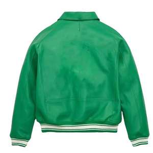 Vestes universitaires d'hiver pour hommes sur mesure en gros, en fourrure de mouton, logo imprimé par décharge, bomber à col montant, bouton unique, tricot respirant - Product Image 6