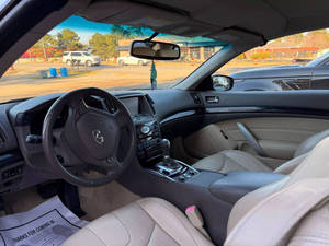 Infiniti Q-60 Convertible 2014 Usado de Grado Industrial, con Volante a la Izquierda y 2 Años de Garantía - Product Image 4