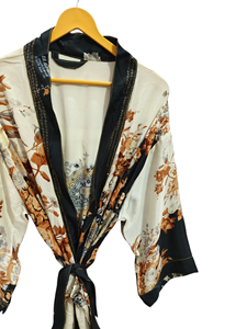 Túnica India Floral Seda Sari Kimono Vintage Sari Robe Suave Playa Fiesta Vestido Indio Hecho A Mano Seda Kimono - Product Image 5