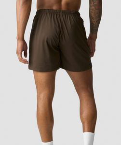 Short d'entraînement marron pour homme avec tissu respirant extensible à 4 voies évacuant l'humidité et poches zippées pour la course à pied et le sport - Product Image 2