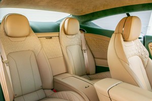 IMPRESIONANTE Bentley Continental GT AWD V8 2021 con Motor de 8 Cilindros, Transmisión Automática y Pantalla Táctil - Product Image 4