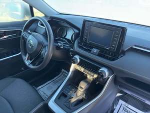 Azul, Usado, 2023, XLE, Tracción en las Cuatro Ruedas, Volante a la Izquierda, Techo Solar, Arranque Remoto, Asientos de Tela, Transmisión Automática, Llantas de Aleación, Sistema de Navegación, Oscuro - Product Image 4