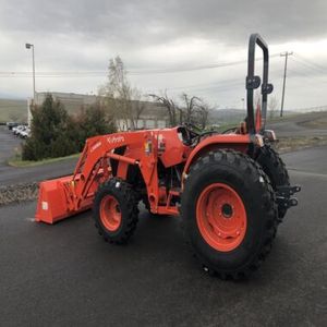 Affordable Used Kubotas M7060 tractor for agriculture field preparation planting tilling and harvesting high performance - Product Image 6
