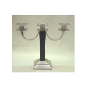 Bougeoir à trois bras en métal et aluminium pour décoration de table de mariage Candélabre à cinq piliers de mariage de style moderne - Product Image 1