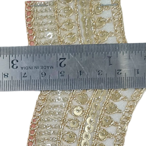 Tela de encaje de tejido de lujo de 9 metros con bordado multicolor que mejora el estilo tradicional aspecto romántico para decoraciones - Product Image 1