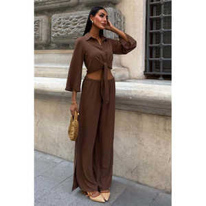 Costume d'été décontracté Ayrobin avec chemise à nouer et pantalon fendu Modèle 10179 - Product Image 5