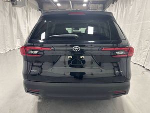 2025 Toyota Grand Highlander XLE Toyota Grand High lander XLE used 2025 Toyota Grand Highlander XLE for sale - Product Image 2