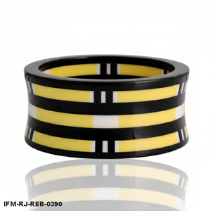 Bracelet en résine rayé jaune et noir fait à la main, bracelet géométrique audacieux rétro, bracelet épais, collection Sunny Woof - Product Image 2