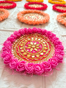 เชิงเทียนโลหะรูปทรงกลมลายดอกไม้สีสันสดใสมีลวดลาย rangoli ที่วางตรงกลางของตกแต่งบ้าน - Product Image 5