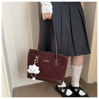 Sacs à main pour femmes, nouveau sac fourre-tout à imprimé léopard pour femmes, sac à main à bandoulière grande capacité avec un joli pendentif nuage