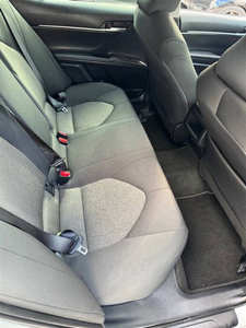 Utilisé 2023 T-o-y-o-t-a Camry LE - Product Image 5