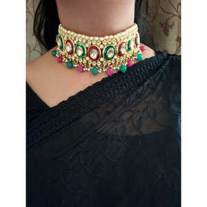 Ensemble de collier ras du cou rouge vert Kundan Meenakari bijoux en cuivre plaqué or avec perle pour les occasions de mariée cadeau parfait - Product Image 2