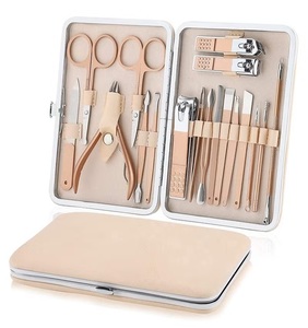 Kit de manucure et pédicure portable haut de gamme, en acier inoxydable, avec ciseaux, coupe-ongles, nettoyeur d'ongles, étiquette personnalisée - Product Image 1