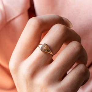 Anillo de piedra de moissanita de compromiso sólido 925 plata esterlina banda minimalista aniversario boda mujeres joyería de plata mayorista - Product Image 5