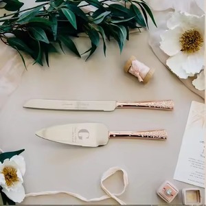 Juego de servir de oro rosa, cuchillo para pastel y juego de servidor perfecto para bodas, fiestas de cumpleaños y eventos - Product Image 1