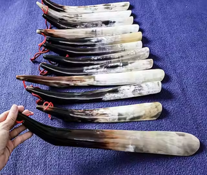 Chausse-pied en corne de buffle écologique, fait à la main pour un confort durable, design moderne par Saniya Handicraft - Product Image 4