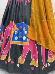 Nouveau designer Navratri impression numérique spéciale Lehenga Choli avec vrai miroir Dupatta vêtements indiens et pakistanais - Product Image 6