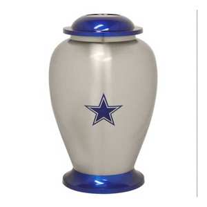 Gran demanda con diseño de precio razonable y tarros de urnas artesanales Urna de aluminio Artesanía de cremación en La India con calidad de exportación - Product Image 1