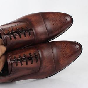 Zapatos de Vestir para Hombre de Cuero Esmerilado Vintage con Paneles Elásticos y Tacón Resistente al Desgaste - Product Image 6