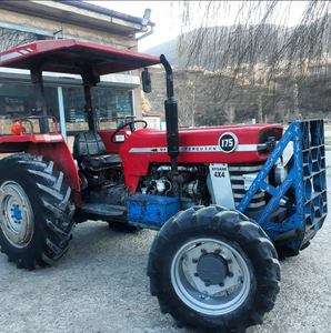Tractor Agrícola Usado de Fábrica Massey Ferguson MF 175 4WD de 30 HP - Product Image 3