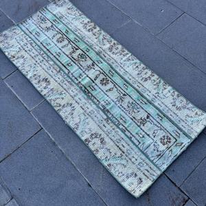 Alfombra Turca, Alfombra Vintage de 1.9x4.2 pies, Alfombra de Lana con Diseño de Plantas y Árboles Azules - Product Image 4