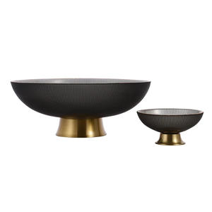 เชิงเทียนโลหะสีเงินแบบมีฐานตั้ง วินเทจ สำหรับตกแต่งคริสต์มาส งานแต่งงาน ทำด้วยมือ ขนาดและสีตามสั่ง - Product Image 2