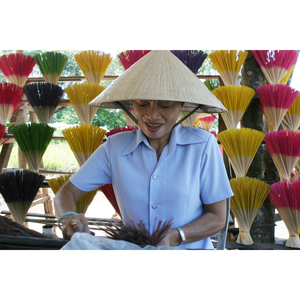 หมวกทรงกรวยทำจากใบปาล์มไม้ไผ่แบบดั้งเดิมของเวียดนาม ยั่งยืนสูง เป็นมิตรกับสิ่งแวดล้อม เหมาะสำหรับเป็นของที่ระลึก/ตกแต่งบ้าน - Product Image 4