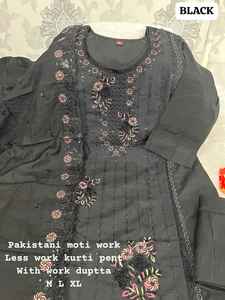 Attrayant Fantaisie Tendance Belle Robe Vente Chaude Pure Mousseline De Soie Kurti Pant & Dupatta Avec Impression et Travail À La Main à Vendre - Product Image 4