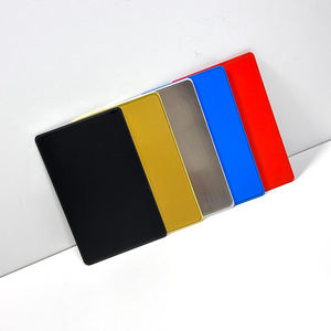 Tarjetas de presentación NFC personalizadas pequeñas, diseño en blanco, grabadas, de metal, en negro, blanco y rojo, para negocios. - Product Image 2