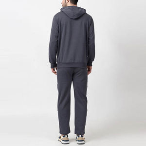 Survêtement d'hiver imprimé en coton technique OEM pour homme, style streetwear, veste zippée et pantalon de jogging coupe droite à manches longues - Product Image 3