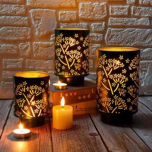 Juego de 3 portavelas votivas de hierro con delicados patrones de filigrana perfectos para una decoración elegante del hogar y eventos - Product Image 3