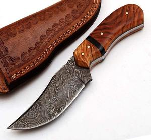 Couteau de chasse à lame fixe en acier Damas personnalisable avec manche en bois, OEM pris en charge pour une utilisation industrielle et extérieure - Product Image 1