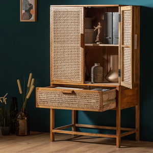 Gabinete natural combinado con bambú, gabinetes de almacenamiento y cestas hechas de natural, creando un espacio cálido y seguro. - Product Image 3