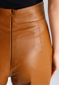 Pantalones de Cuero de Invierno para Mujer, Estilo Urbano, Aspecto de Cuero Suave, Ecológicos e Impermeables - Product Image 5