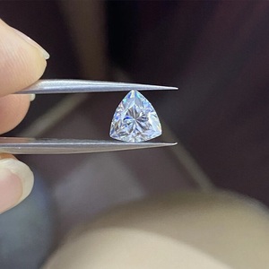 Diamant de laboratoire de 4 mm de taille trillion 0.2 ct pour bague de fiançailles ou fabrication de bijoux bijoux en diamant - Product Image 4