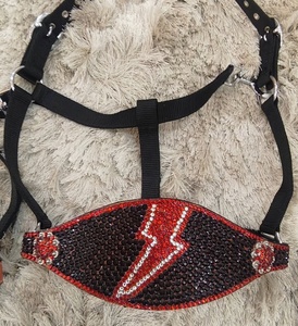 Western Premium Horse Tack Set Licou de luxe pour chevaux à trait complet Stylish Modern Blinge Designs Saisonnier - Product Image 6