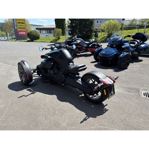 Vehículo Industrial de 3 Ruedas Personalizable 2026, Grado DIY, con Potente Motor de 3 Cilindros y 900cc - Product Image 1