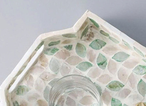 PLATEAU DE FORME UNIQUE EN PERLE AVEC POIGNÉE EN GROS - Product Image 2